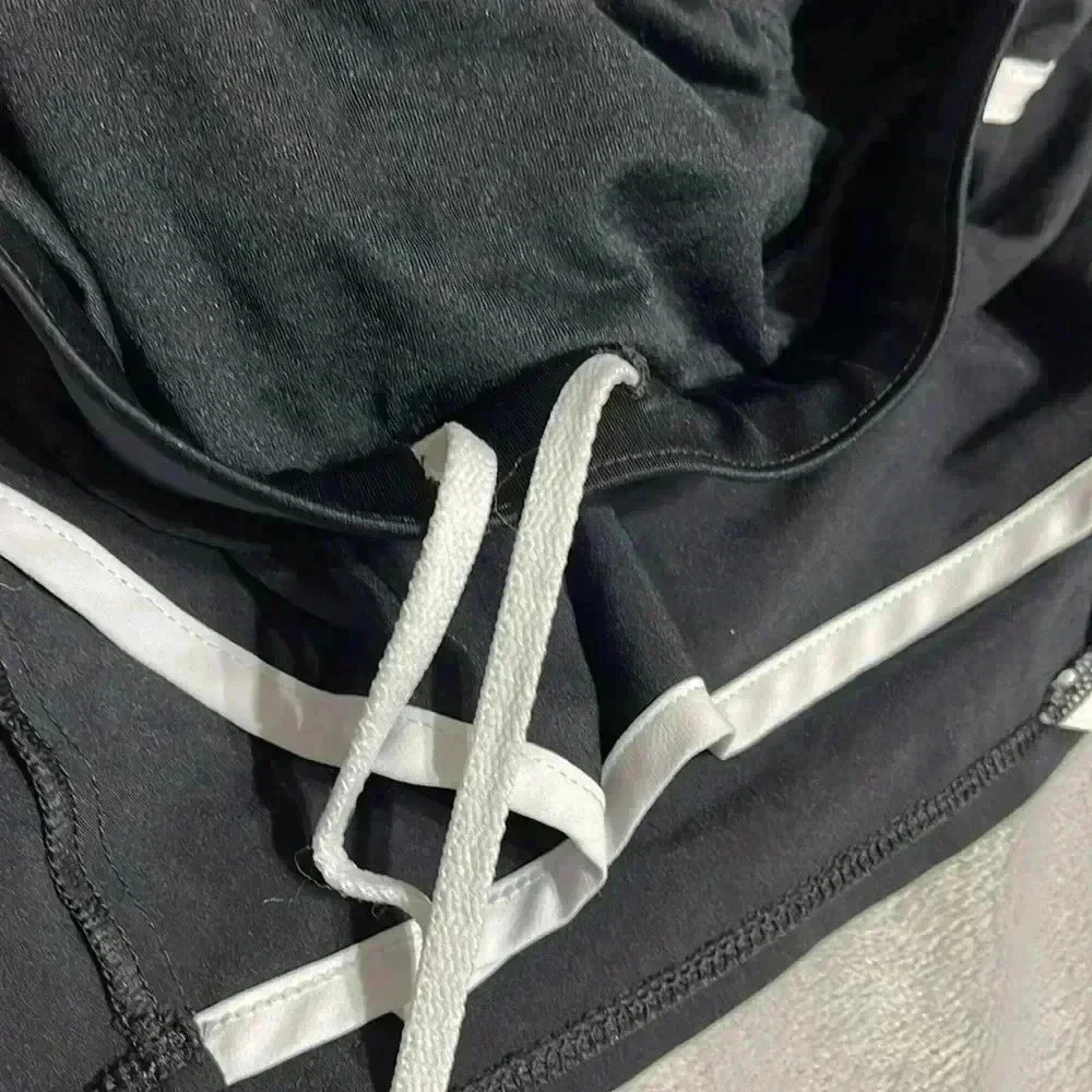 2/15 Under Armour shorts